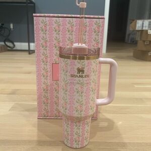 Loveshack fancy 40 ounce Stanley cup. New in box ! Includes dust bag and straw